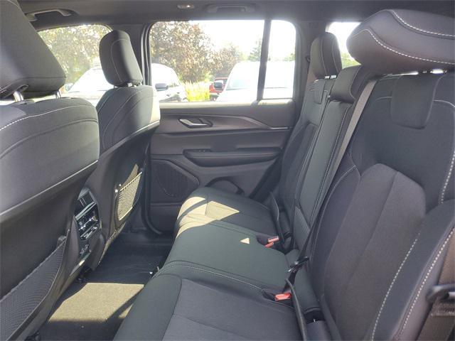 new 2025 Jeep Grand Cherokee car, priced at $37,918