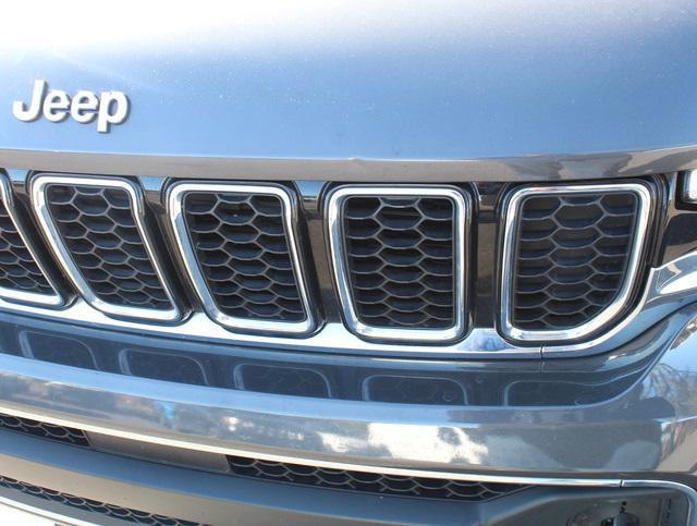 used 2022 Jeep Grand Cherokee car, priced at $32,000