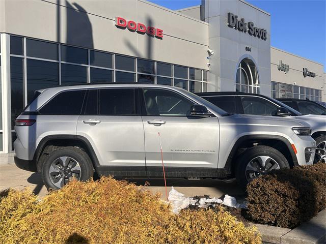 new 2025 Jeep Grand Cherokee 4xe car, priced at $52,244