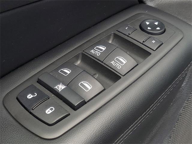 used 2021 Jeep Grand Cherokee car, priced at $27,750