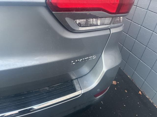 used 2018 Jeep Grand Cherokee car, priced at $20,250