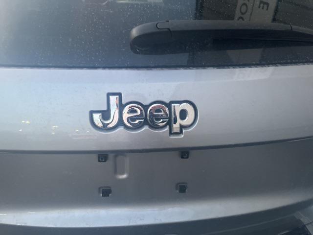 used 2018 Jeep Grand Cherokee car, priced at $20,250