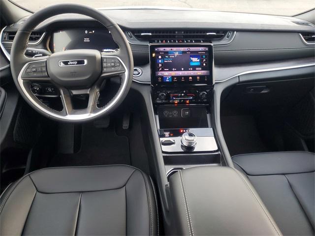 new 2025 Jeep Grand Cherokee car, priced at $41,335