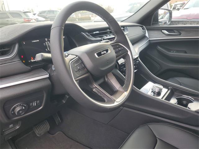 new 2025 Jeep Grand Cherokee car, priced at $41,335