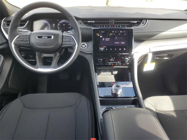 new 2025 Jeep Grand Cherokee car, priced at $37,067