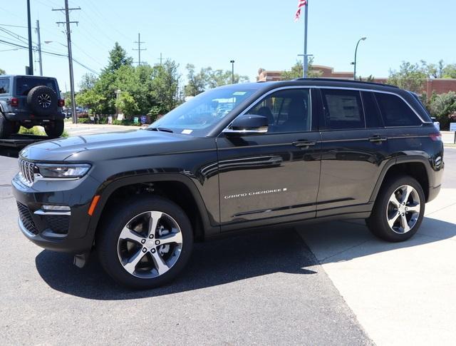 new 2024 Jeep Grand Cherokee car, priced at $46,104