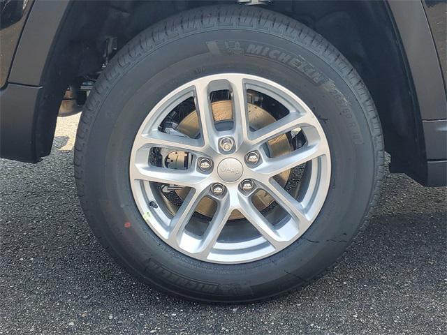 new 2025 Jeep Grand Cherokee car, priced at $37,067