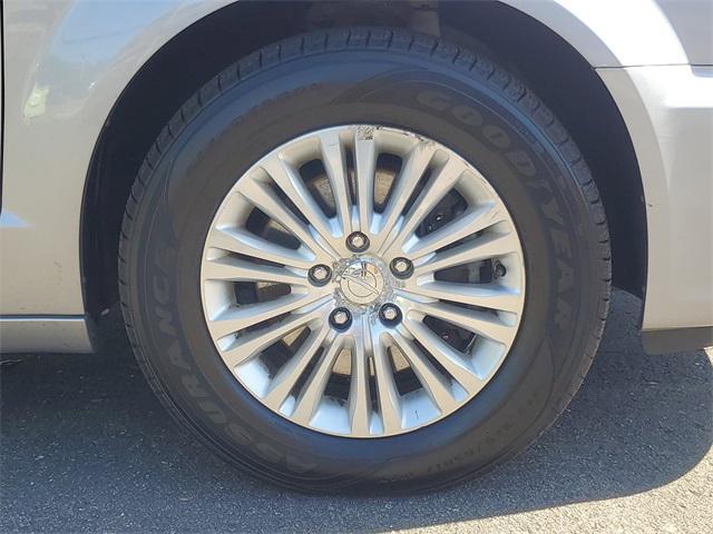 used 2014 Chrysler Town & Country car, priced at $9,750
