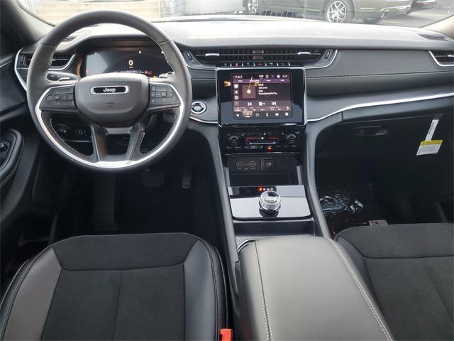 new 2025 Jeep Grand Cherokee L car, priced at $39,485