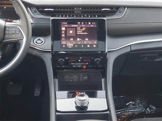 new 2025 Jeep Grand Cherokee L car, priced at $39,485