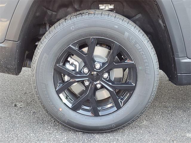 new 2025 Jeep Grand Cherokee L car, priced at $39,485