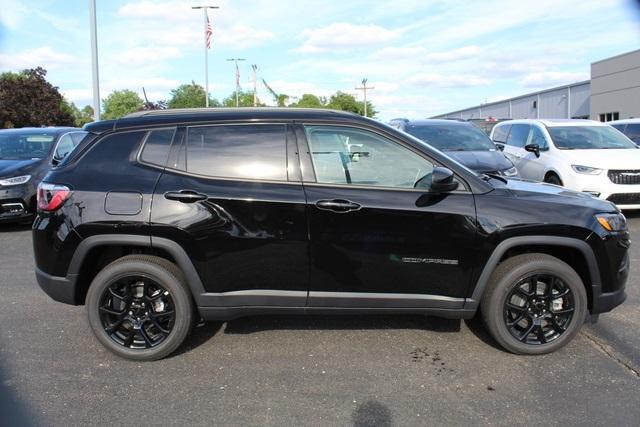 new 2024 Jeep Compass car, priced at $29,377