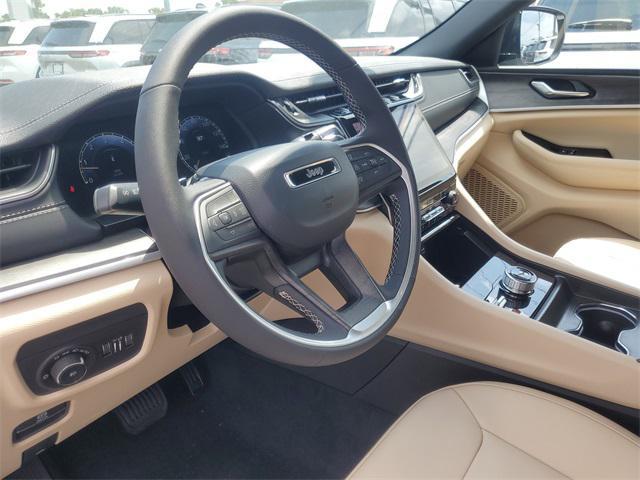 new 2025 Jeep Grand Cherokee car, priced at $43,091