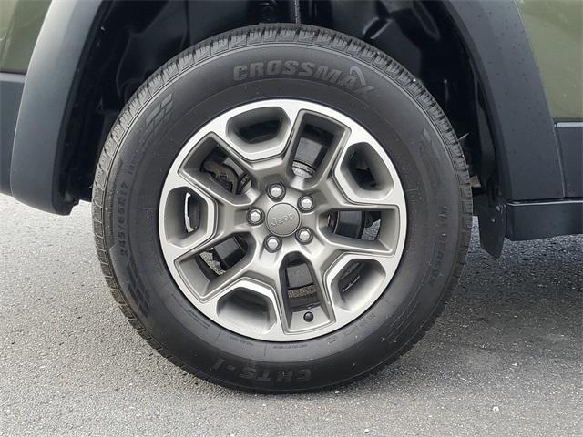 used 2020 Jeep Cherokee car, priced at $19,750