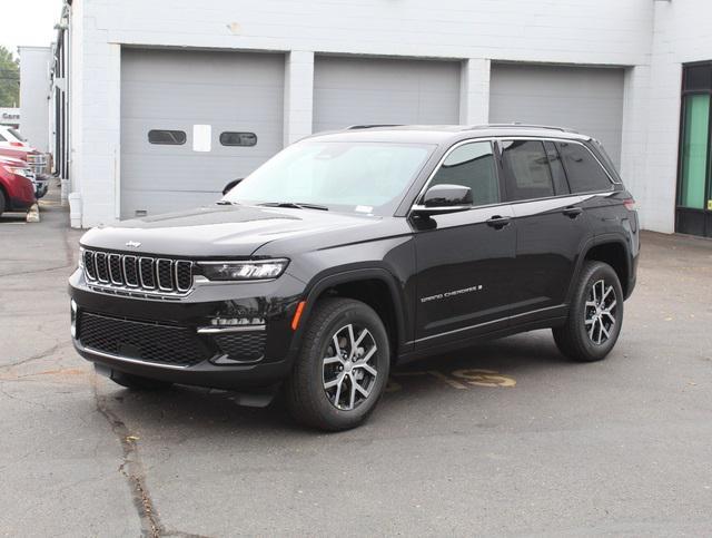 new 2025 Jeep Grand Cherokee car, priced at $41,916