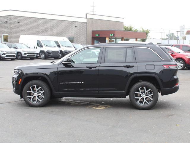 new 2025 Jeep Grand Cherokee car, priced at $41,916