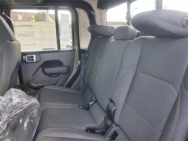 new 2025 Jeep Gladiator car, priced at $44,878