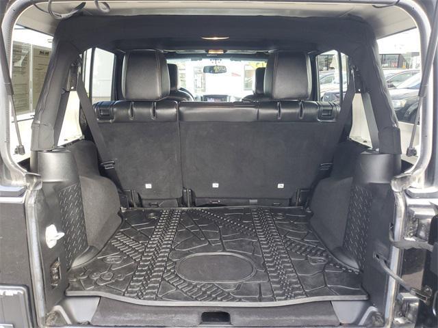 used 2015 Jeep Wrangler Unlimited car, priced at $18,600