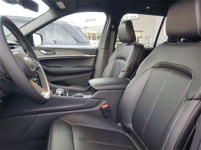 new 2025 Jeep Grand Cherokee car, priced at $44,308