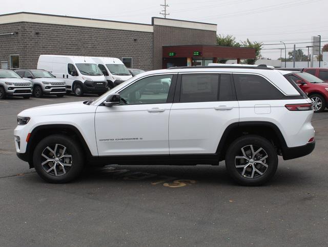 new 2025 Jeep Grand Cherokee car, priced at $43,907