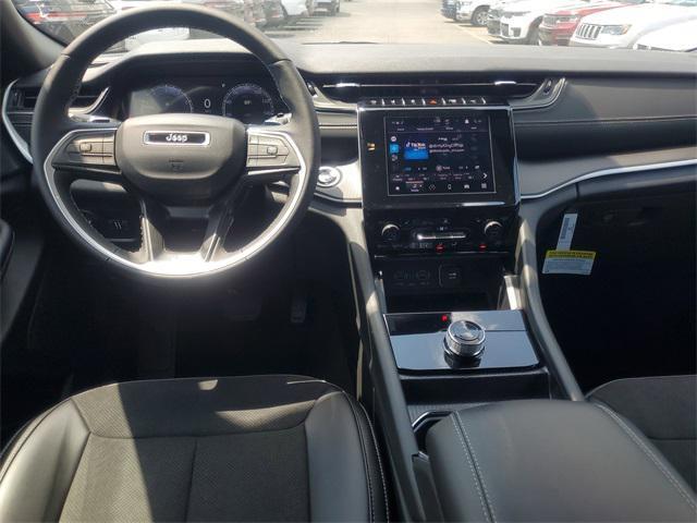 new 2025 Jeep Grand Cherokee car, priced at $41,910
