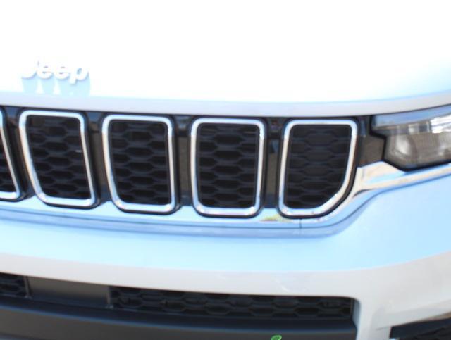 new 2024 Jeep Grand Cherokee L car, priced at $45,071