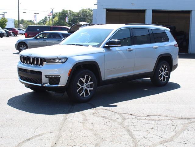 new 2024 Jeep Grand Cherokee L car, priced at $45,071