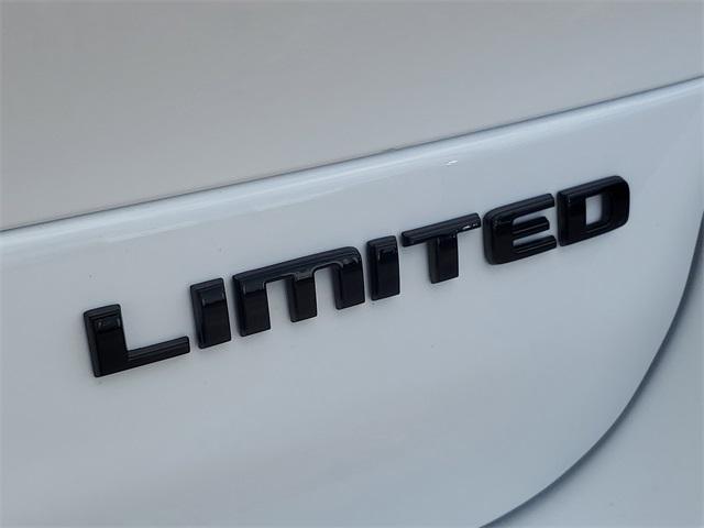 new 2025 Jeep Grand Cherokee L car, priced at $40,288