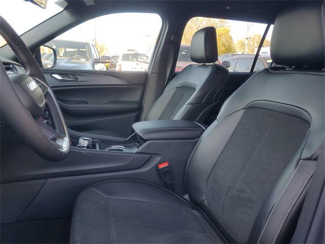 new 2025 Jeep Grand Cherokee L car, priced at $39,485