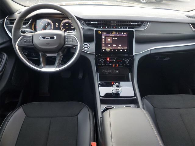 new 2025 Jeep Grand Cherokee L car, priced at $39,485