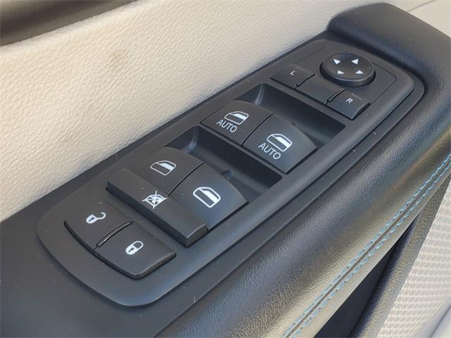 used 2021 Chrysler Pacifica car, priced at $21,500