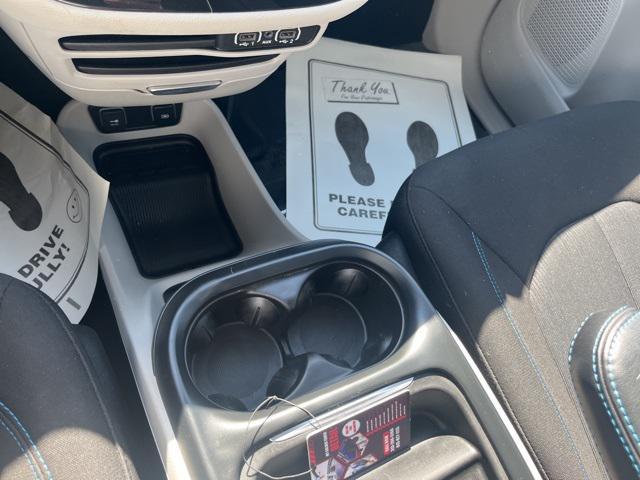 used 2021 Chrysler Pacifica car, priced at $23,250