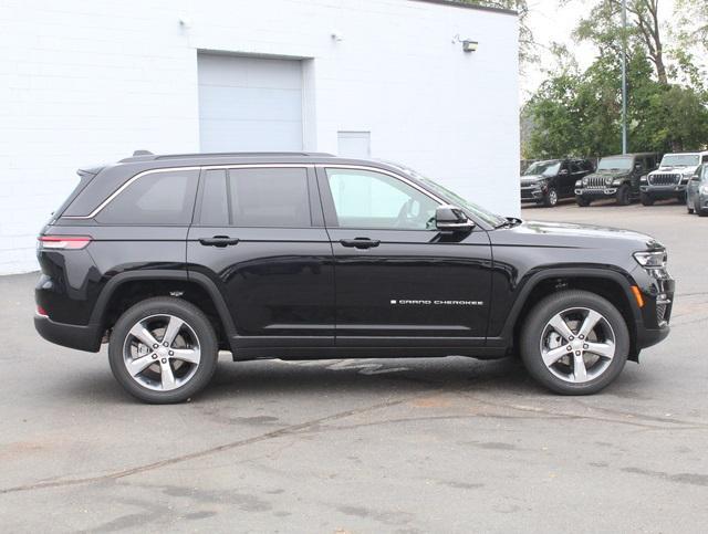 new 2024 Jeep Grand Cherokee car, priced at $46,604