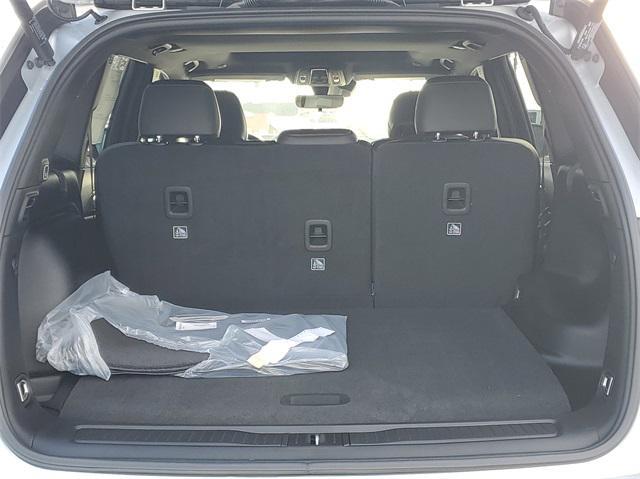 new 2025 Jeep Grand Cherokee car, priced at $41,004