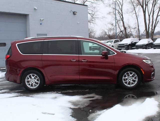 used 2021 Chrysler Pacifica car, priced at $21,900