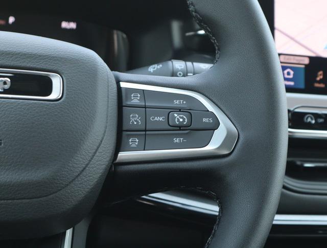 new 2024 Jeep Compass car, priced at $33,130