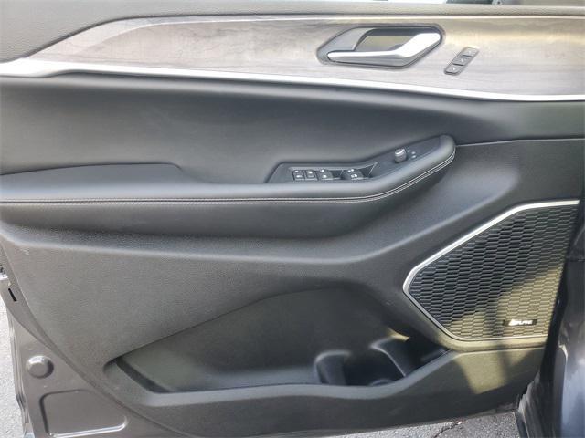 used 2023 Jeep Grand Cherokee car, priced at $32,500