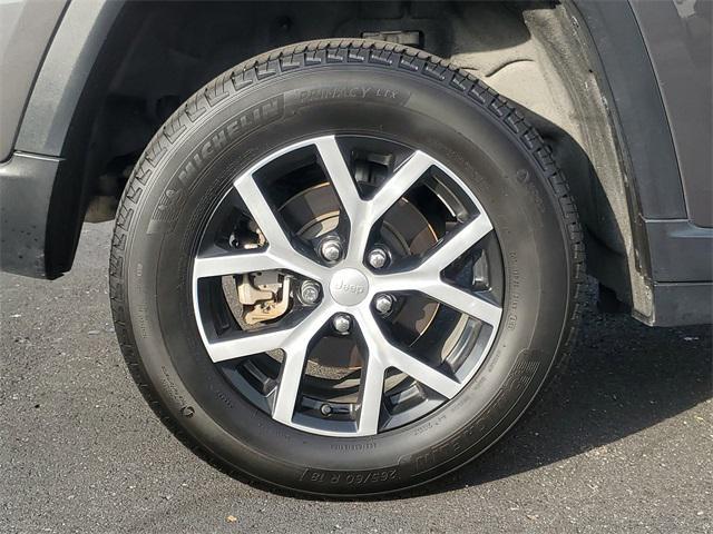 used 2023 Jeep Grand Cherokee car, priced at $32,500