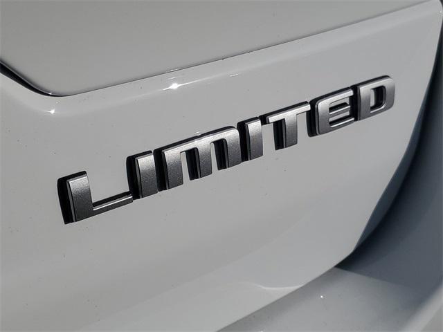 new 2025 Jeep Grand Cherokee car, priced at $40,614