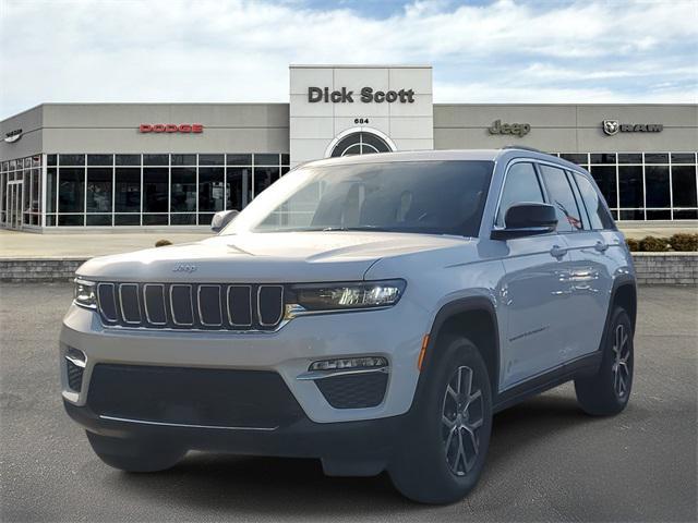 new 2025 Jeep Grand Cherokee car, priced at $40,614