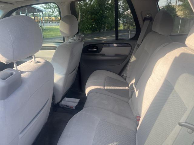 used 2009 GMC Envoy car, priced at $5,000