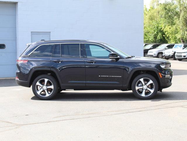 new 2024 Jeep Grand Cherokee car, priced at $47,122