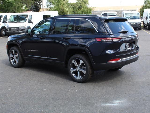 new 2024 Jeep Grand Cherokee car, priced at $47,122