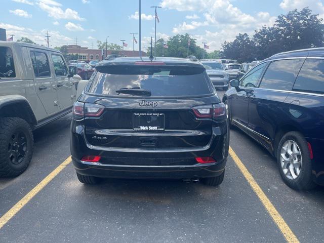 used 2022 Jeep Compass car, priced at $24,900