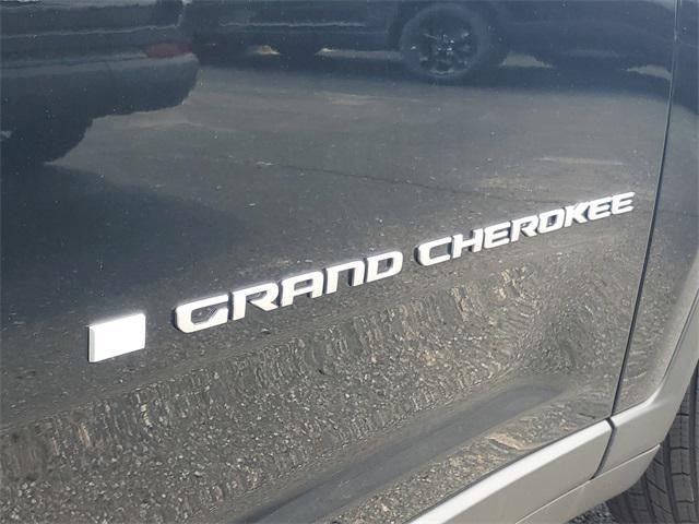 new 2025 Jeep Grand Cherokee car, priced at $41,355