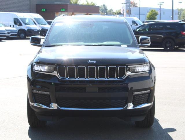 new 2025 Jeep Grand Cherokee car, priced at $47,914