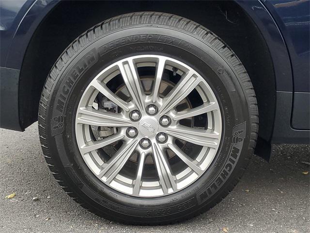 used 2017 Cadillac XT5 car, priced at $16,500