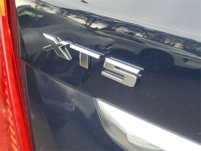 used 2017 Cadillac XT5 car, priced at $16,500