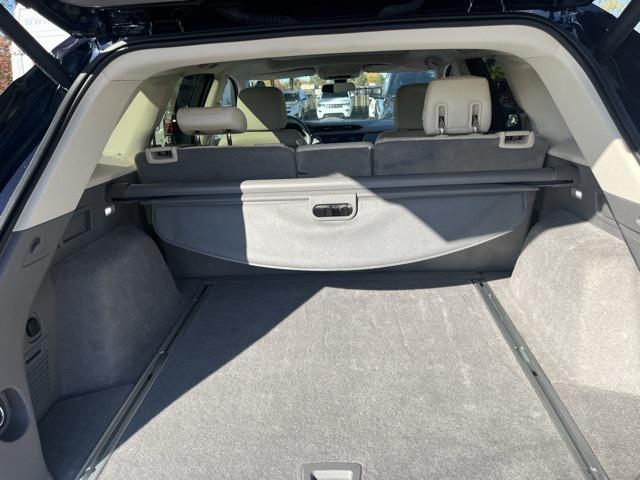 used 2017 Cadillac XT5 car, priced at $18,250