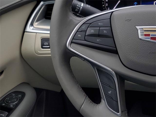 used 2017 Cadillac XT5 car, priced at $16,500